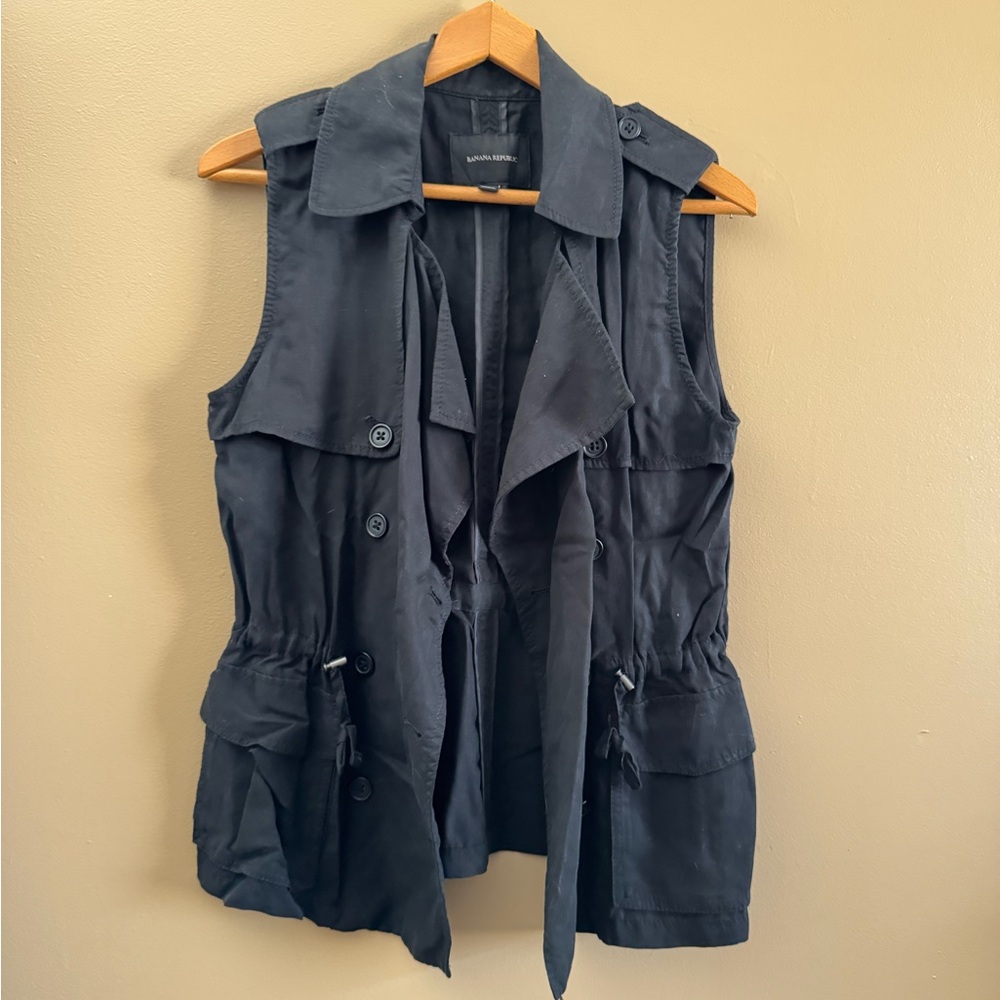 Banana Republic Black Sleeveless Vest